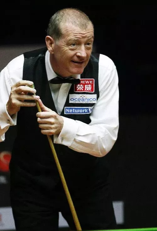 他试图找裁 他试图找裁